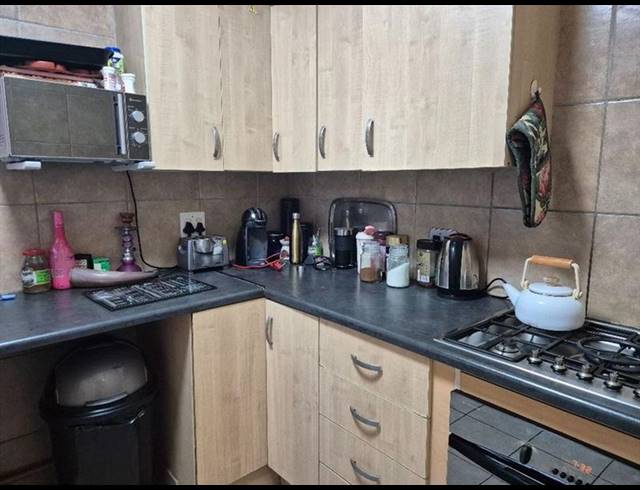 2 BEDROOM APARTMENT FOR SALE IN RAVENSKLIP